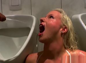 Sizzling golden showers mega-bitch gets
